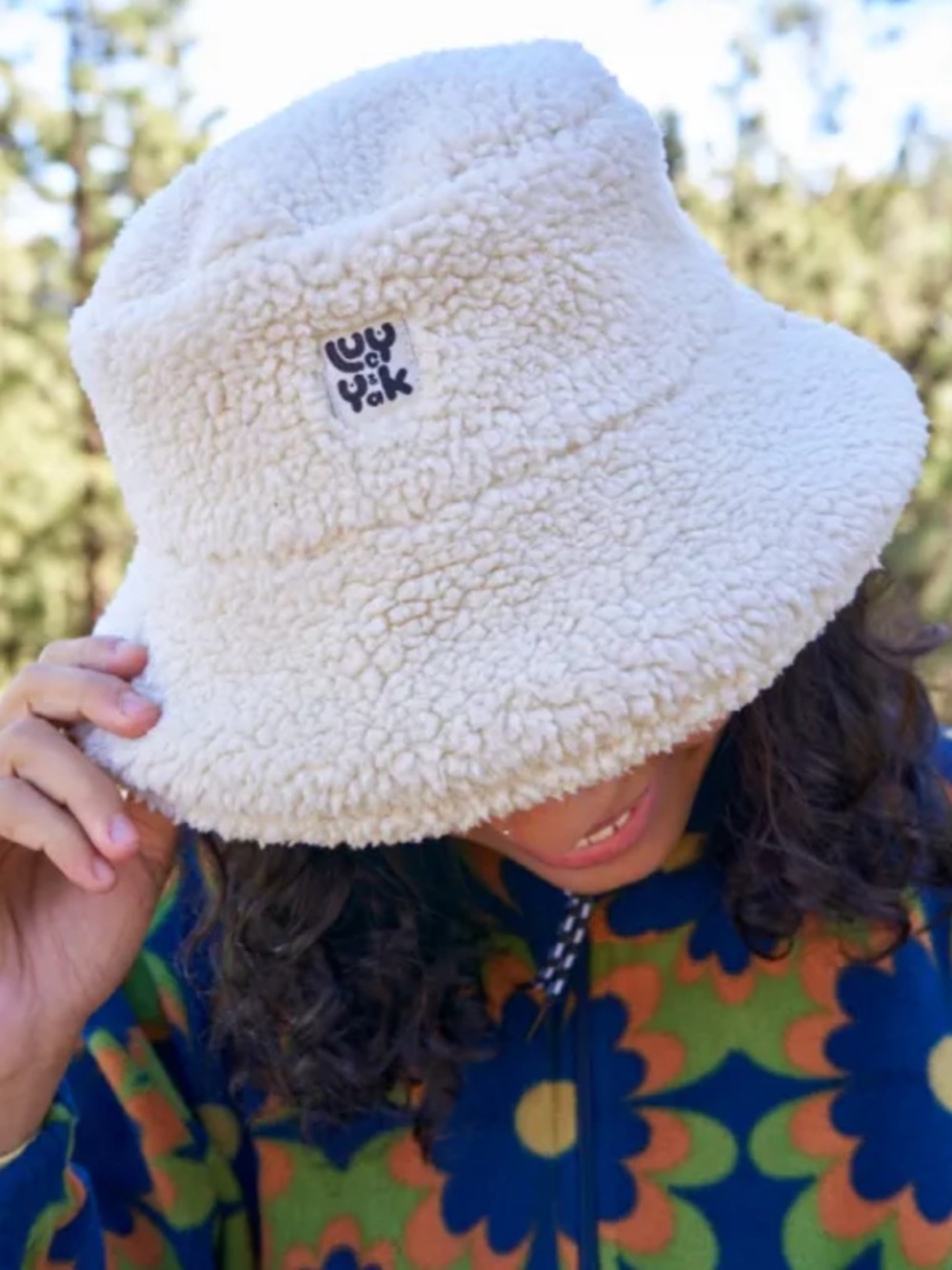 Lucy & Yak Travis Borg Fleece Bucket Hat in Cream Size S/M
